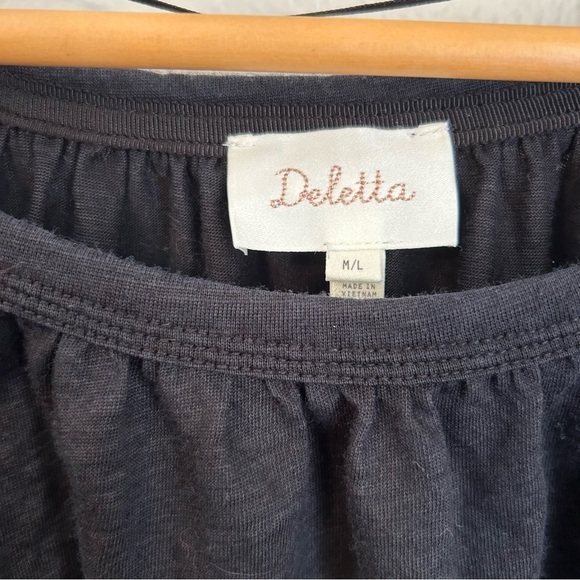 Deletta x Anthropologie Women’s Flowy Short Sleeve Top in Black, Size M/L - Picture 3 of 6